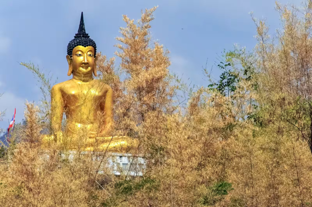 वाट थम खिरिथम - Nong Ya | Secret World Trip Planner