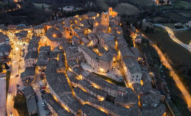 Landsbyen Sarnano - Sarnano | Secret World Trip Planner