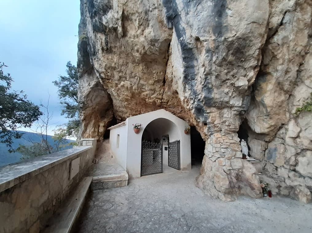 Poustevna Santa Sperandia - 62027 | Secret World Trip Planner