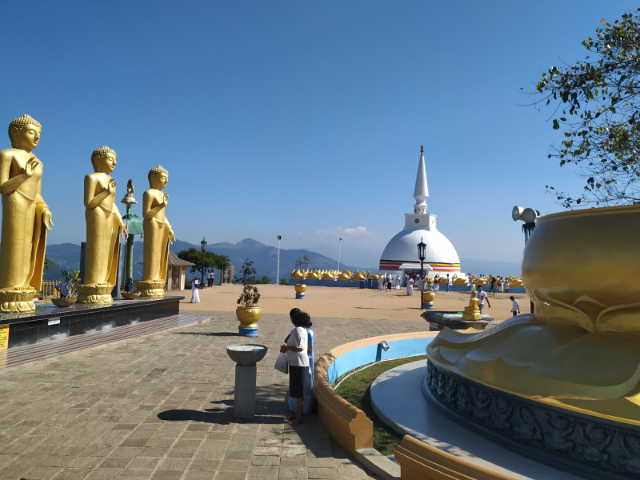 Centrul budist internațional Nelligala - Nelligala Rd | Secret World Trip Planner