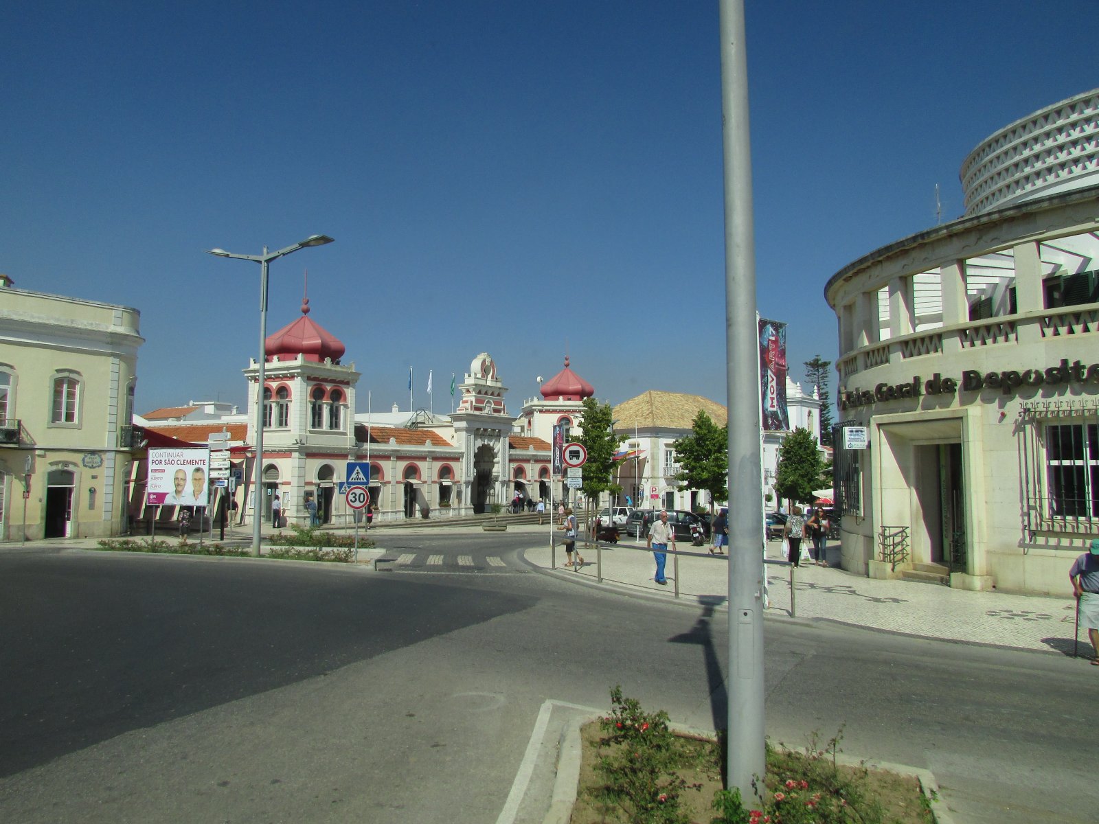 לולה היא עיר שוק פורטוגזית מסורתית. - Loulé | Secret World Trip Planner