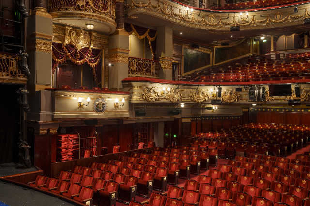 Teatre Royal Drury Lane - Catherine St | Secret World Trip Planner