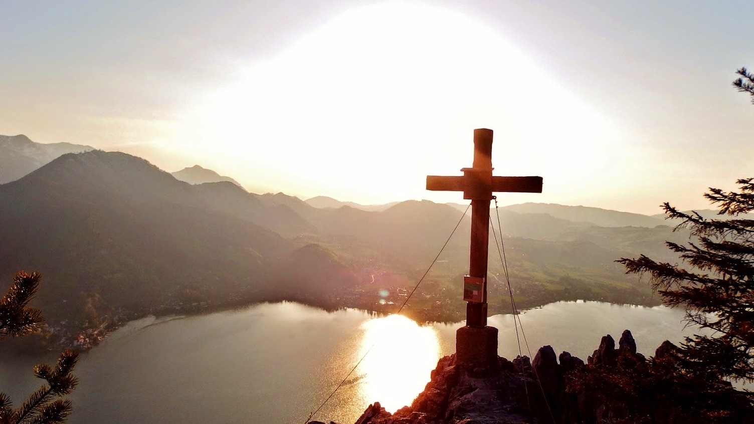 Kleine Sonnstein - Traunkirchen | Secret World Trip Planner