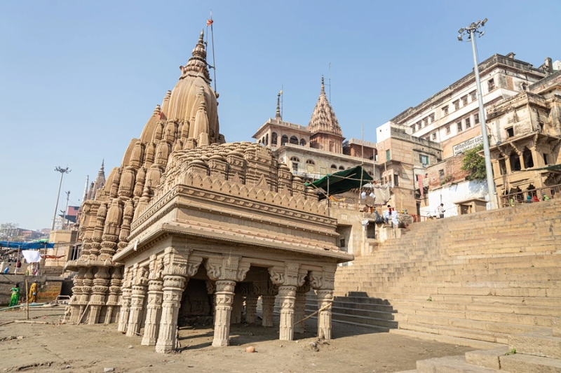 Ratneshwar Mahadev, le temple penché de ...