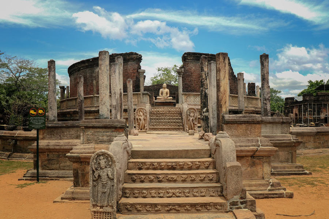 Forn borg Polonnaruwa - Polonnaruwa | Secret World Trip Planner