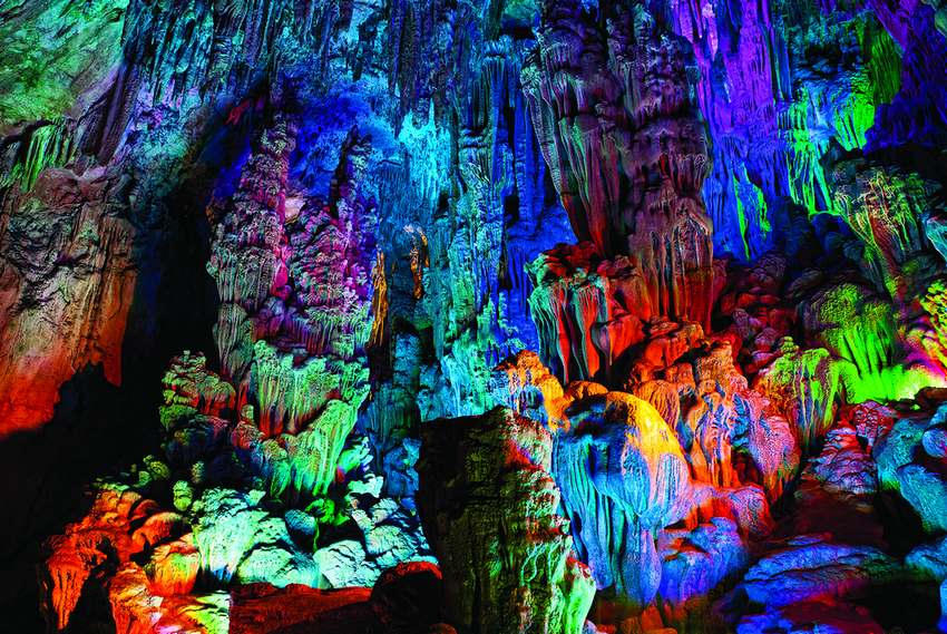 La grotte de la flûte de roseau