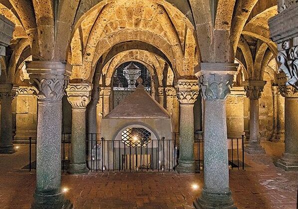 Heliga gravens basilika - Acquapendente | Secret World Trip Planner