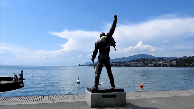 Freddie Mercury styttan - Montreux | Secret World Trip Planner