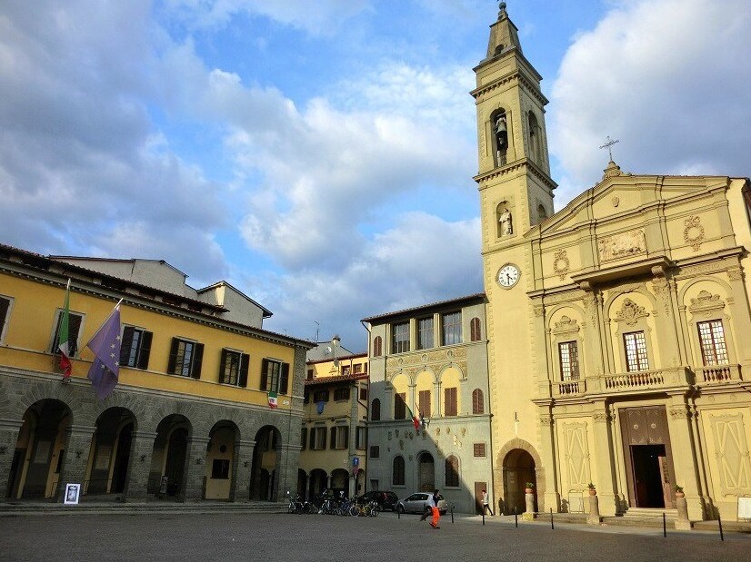 Muzej Svete umjetnosti Collegiate crkve San Lorenza - Poggio San Marco | Secret World Trip Planner