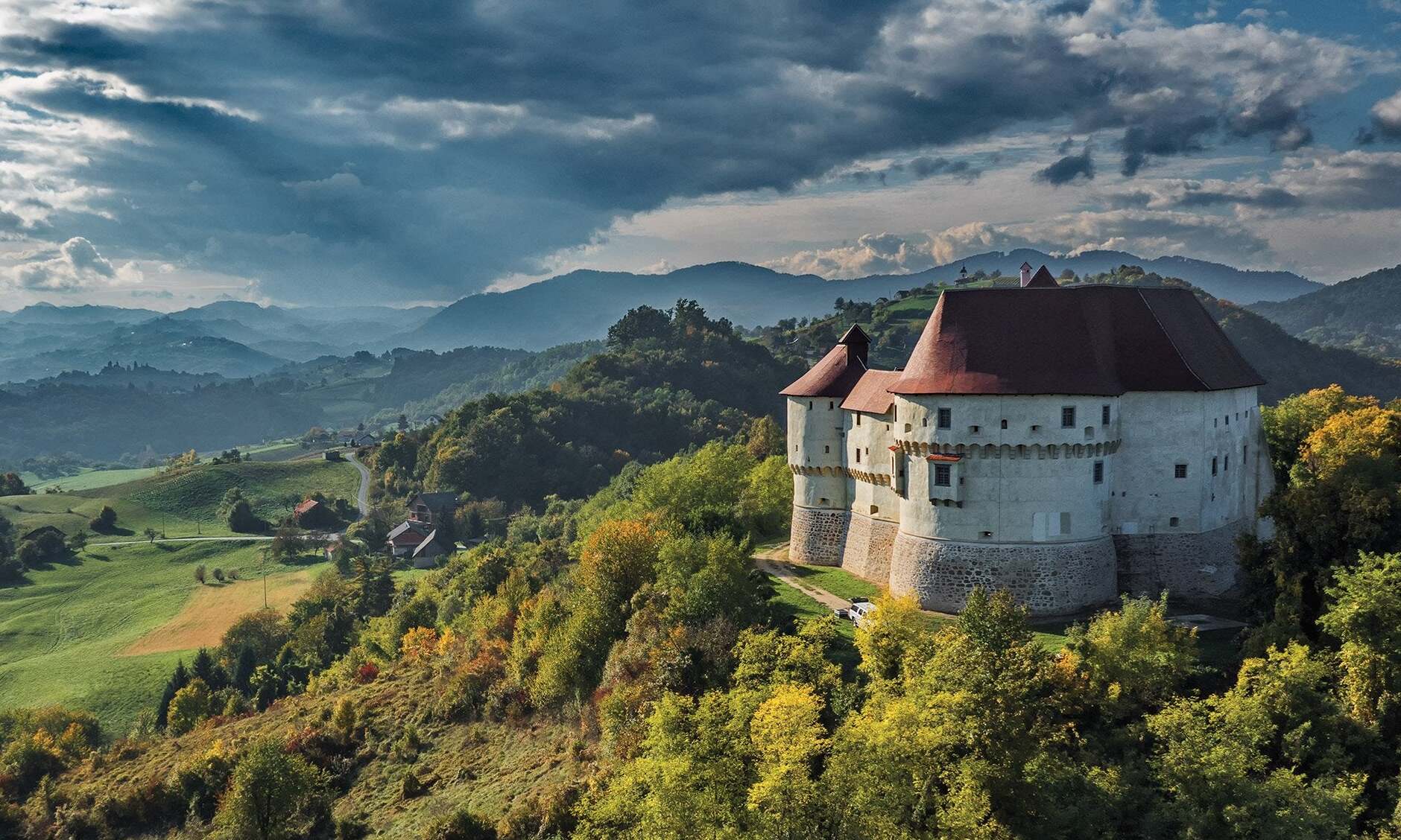 Veliki Tabor  - Hum Košni?ki | Secret World Trip Planner