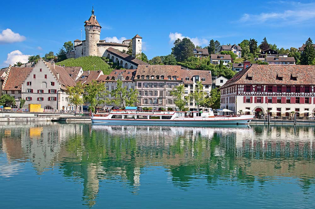 Munot-fästningen i Schaffhausen - Schaffhausen | Secret World Trip Planner