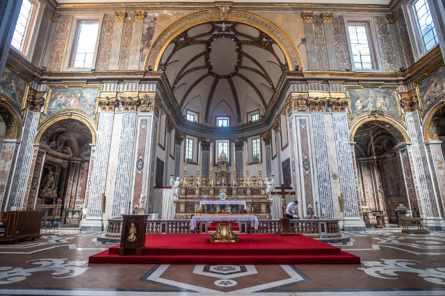 San Paolo Maggiore kirkjan - Napoli | Secret World Trip Planner