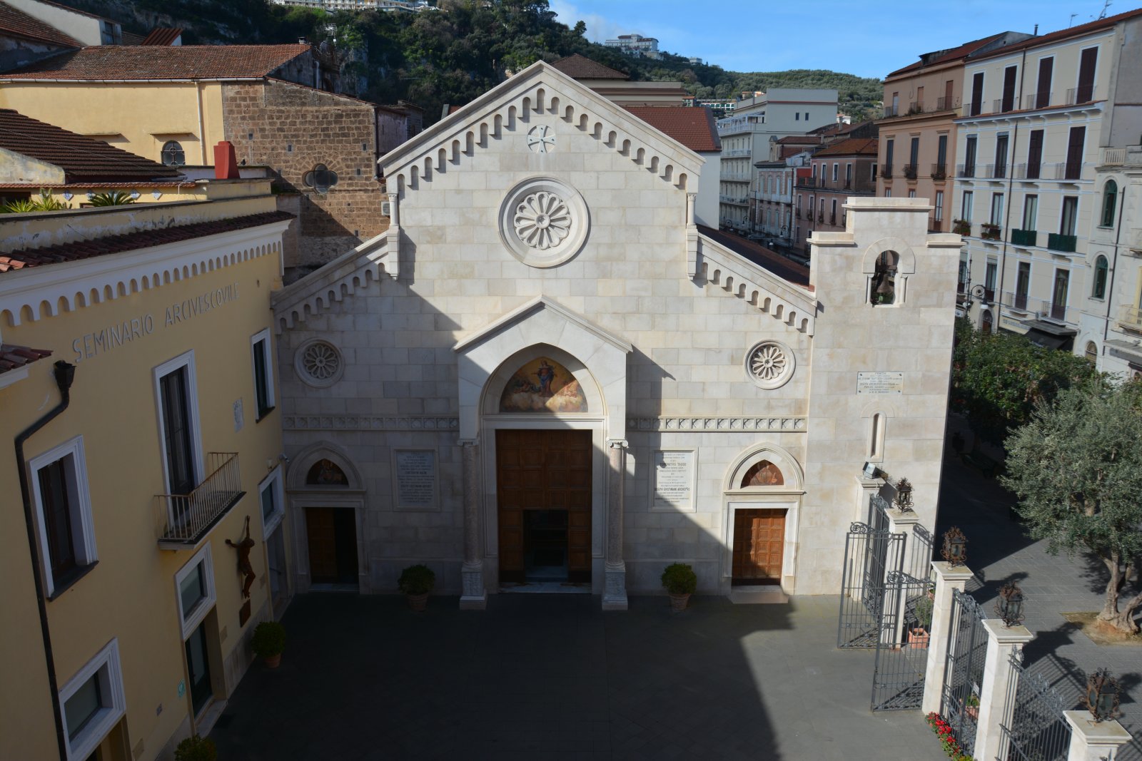 যিহোবার সাক্ষিদের থেকে সংরক্ষিত - Sorrento | Secret World Trip Planner