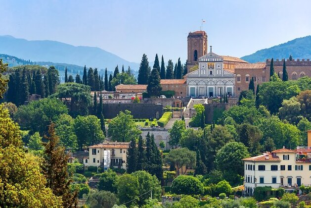 Florencija: San Miniato Bažnyčia - Firenze | Secret World Trip Planner