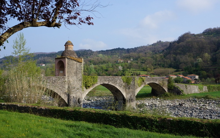 Most zove Chiosia - Pontremoli | Secret World Trip Planner