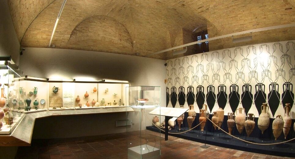 Muvit - Bor Múzeum - Torgiano | Secret World Trip Planner