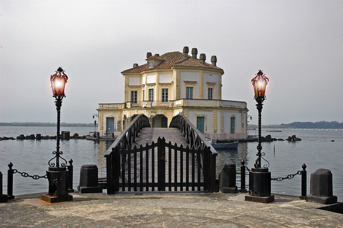 De CASINA REALE in het Fusaro Park - Bacoli | Secret World Trip Planner
