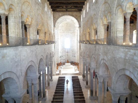 Katedrala Trani - Trani | Secret World Trip Planner
