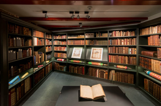 Ets Xaim - Livraria Montezinos - Amsterdam | Secret World Trip Planner