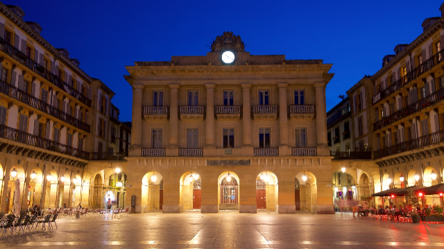 Konstitutionstorget - Donostia | Secret World Trip Planner