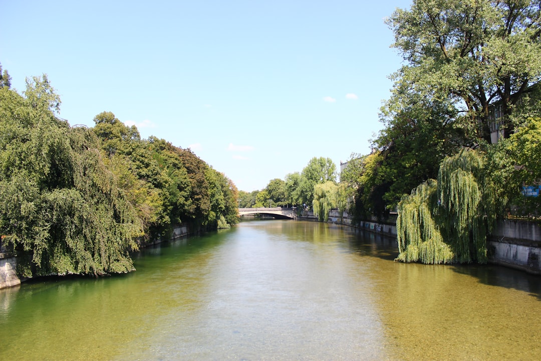Englischer Garten, one of the largest parks in Europe - München | Secret World Trip Planner