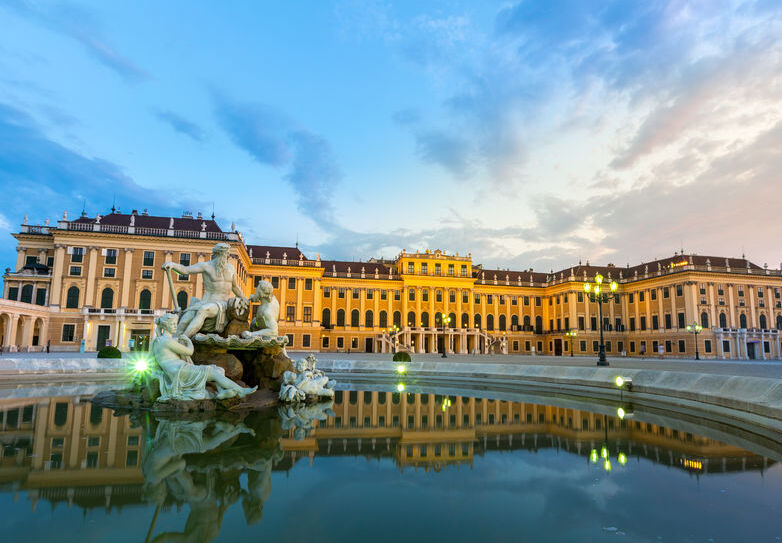Schloss Schönbrunn ist Wiens Antwort auf Versailles - Wien | Secret World Trip Planner