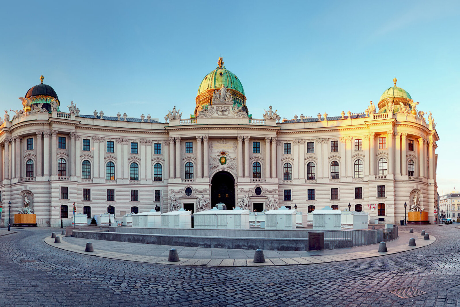 Улс: Хааны Ордон - Wien | Secret World Trip Planner