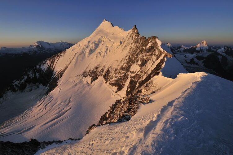 Weisshorn-hegy: 4506 méter fenség és elegancia - Randa | Secret World Trip Planner