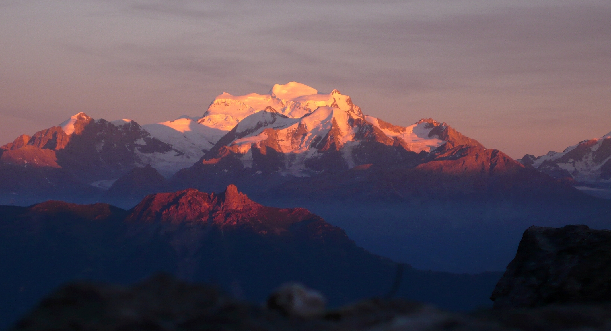 ترکیب بزرگ توده کوه در سوئیس است - Bourg San Pierre | Secret World Trip Planner