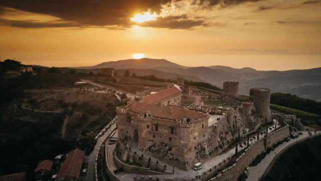 Rocca Cilento kastalinn - Rocca Cilento | Secret World Trip Planner