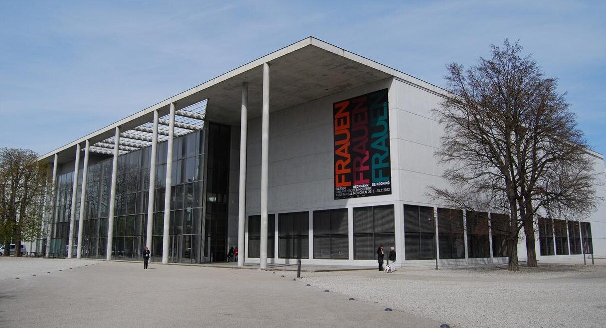 The Pinakothek മ്യൂസിയങ്ങൾ in Munich - München | Secret World Trip Planner