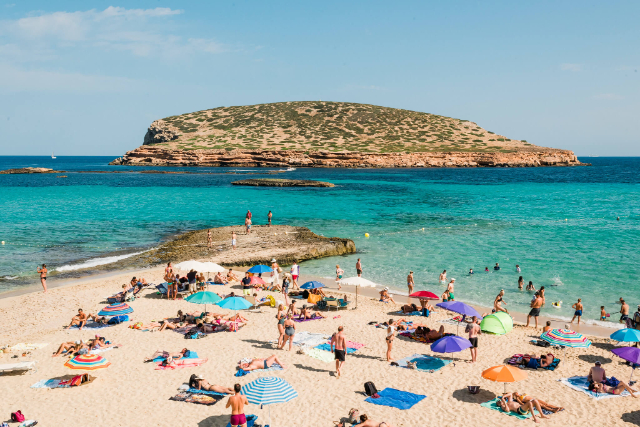 Plaža Cala Comte - 07829 | Secret World Trip Planner