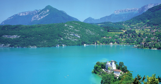 Jezero Annecy, Francija - Lake Annecy | Secret World Trip Planner
