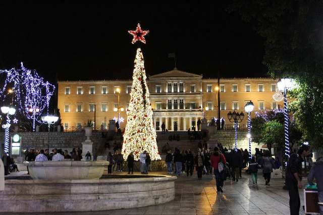 Syntagma tér - Athina | Secret World Trip Planner