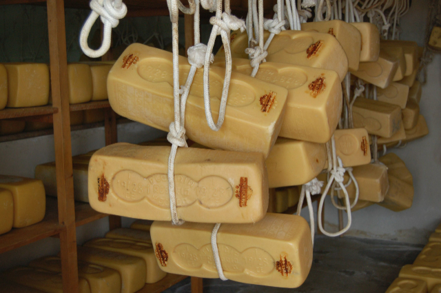 Caciocavallo Ragusano PDO - Ragusa | Secret World Trip Planner