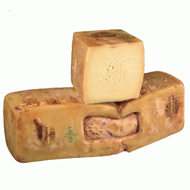 Caciocavallo Ragusano PDO - Ragusa | Secret World Trip Planner