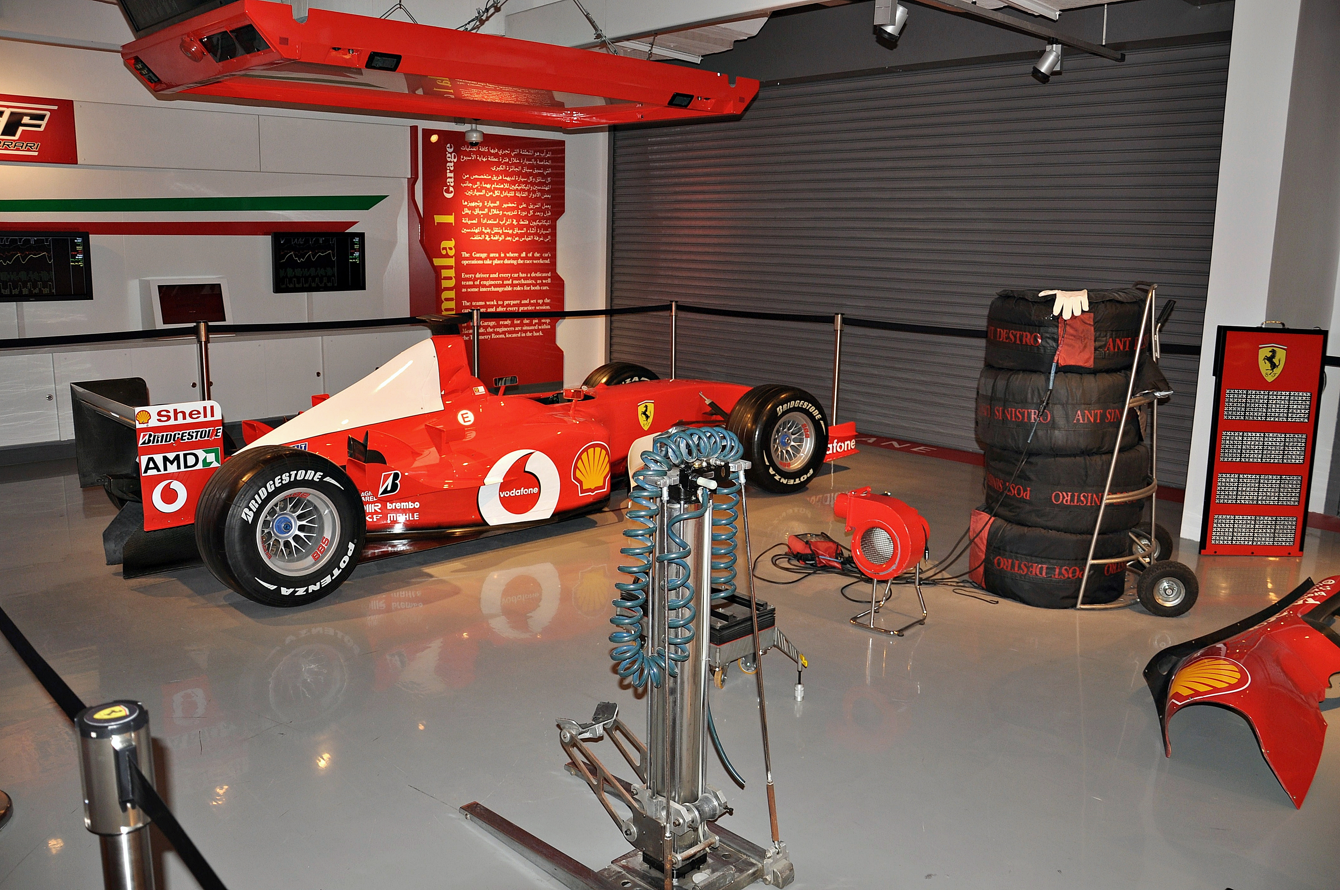 阿布扎比：世界上第一个法拉利品牌主题公园 - Abu Dhabi | Secret World Trip Planner