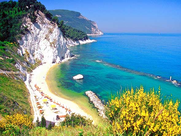 رعن كونيرو - Monte Conero | Secret World Trip Planner