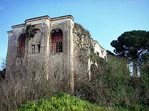 کازینا اسپینلی - Contrada Calabricito | Secret World Trip Planner