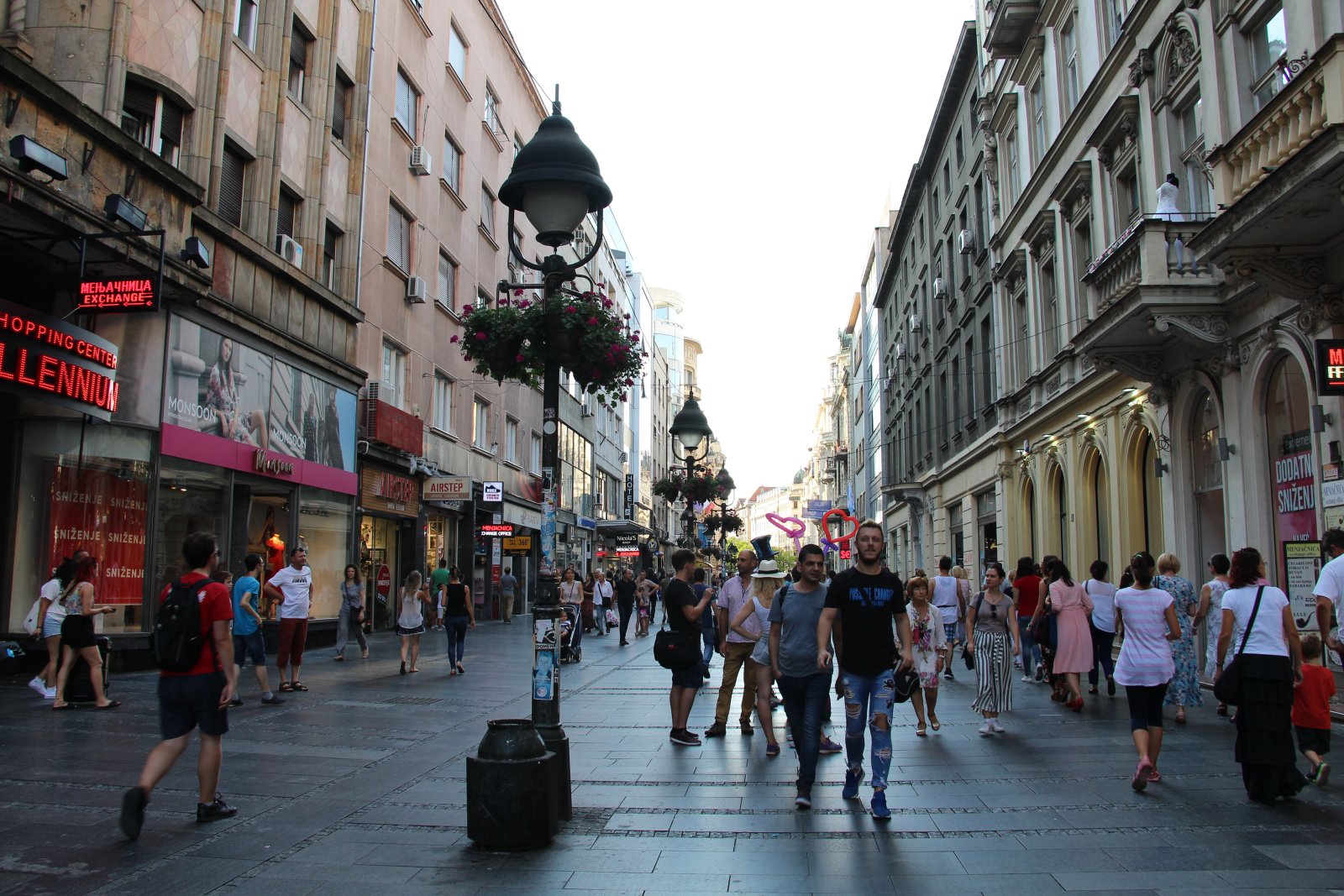 贝尔格莱德/Kneza Mihaila步行街 - Beograd | Secret World Trip Planner