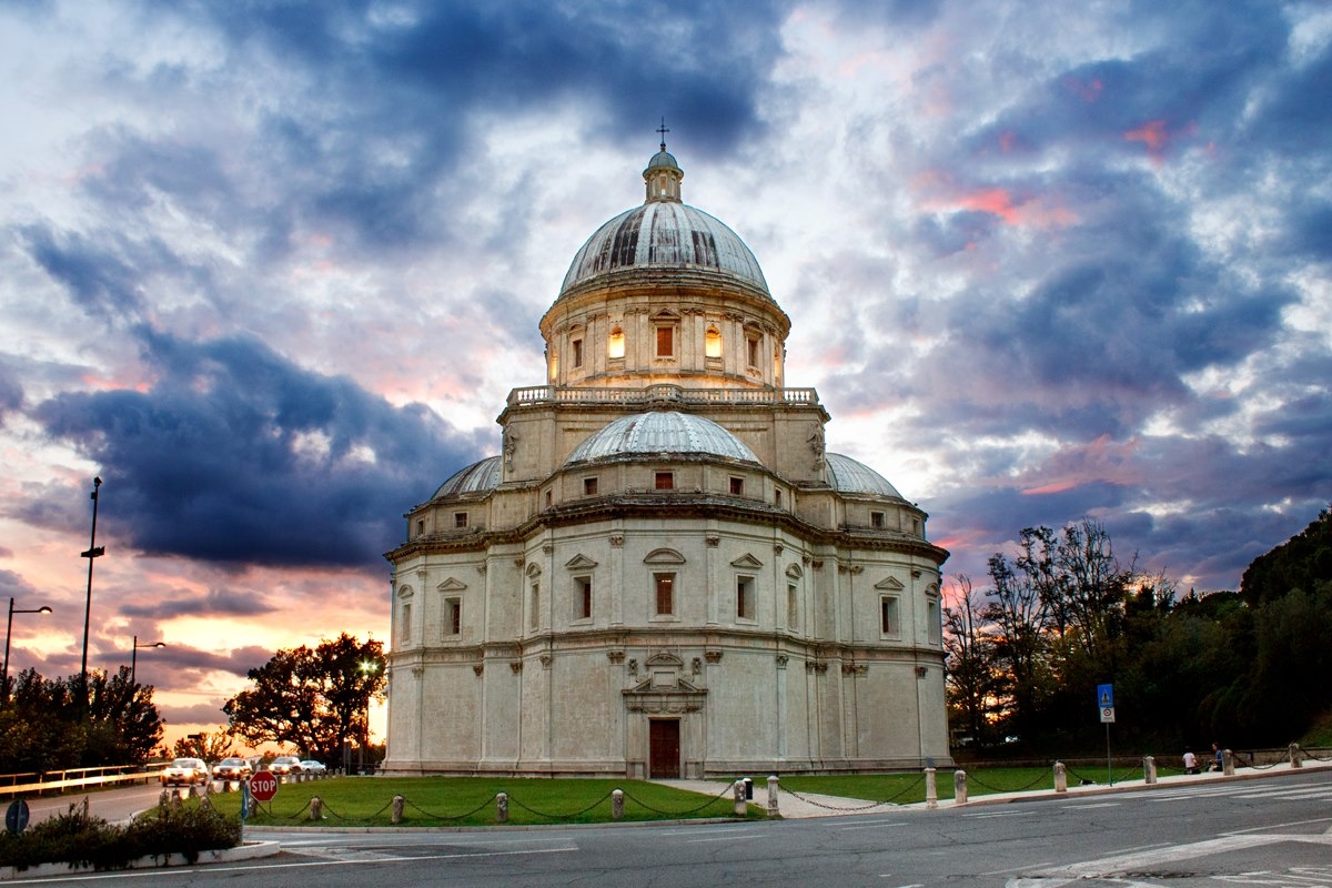 Santa Maria della Consolazione templom - Todi | Secret World Trip Planner