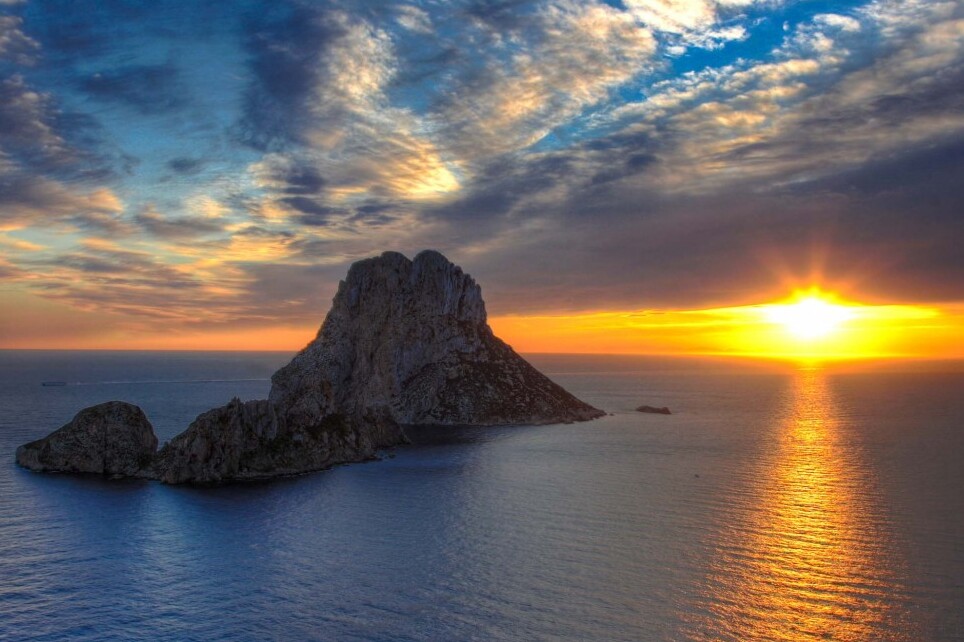 Es Vedrà cagar alam, Es Vedranell - Es Vedrà | Secret World Trip Planner