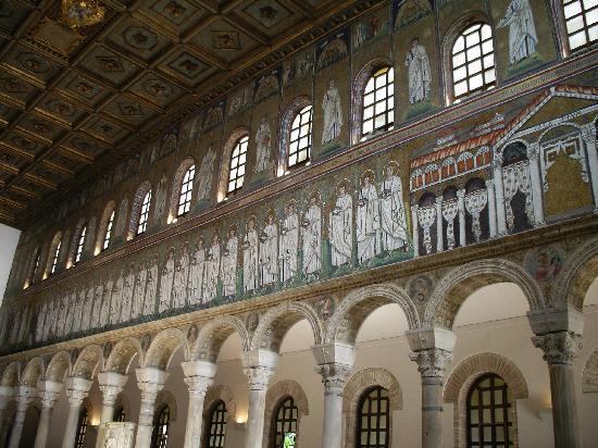 Базиликата Сант'Аполинаре в Класе - Ravenna | Secret World Trip Planner