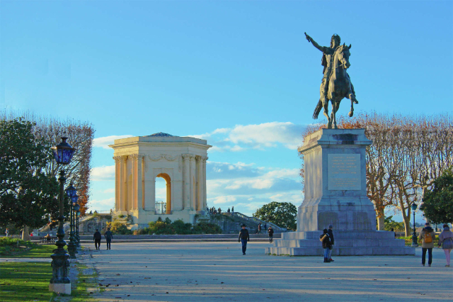 المشي بيرو - Montpellier | Secret World Trip Planner