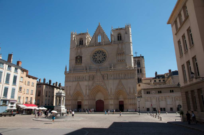 Nhà thờ Saint-Jean - Lyon | Secret World Trip Planner
