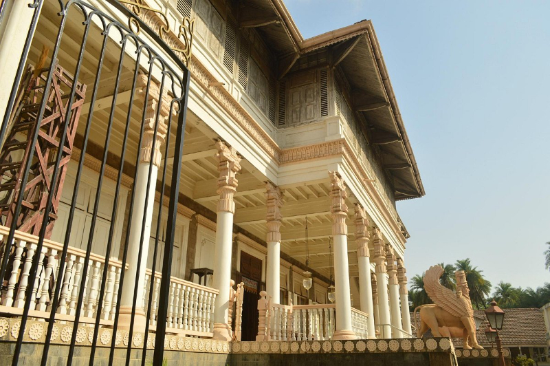 Udvada Atash Behram (eldur musteri)