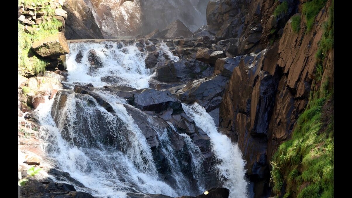 백운석|Fragsburger Wasserfall 또는 Cascata del rio Sinigo - Merano | Secret World Trip Planner