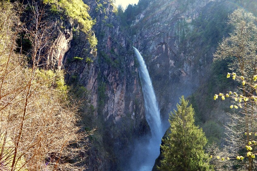 Fragsburg 폭포:사우스 티롤에서 가장 높은 폭포 - Merano | Secret World Trip Planner