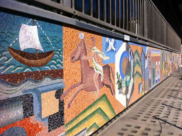 Mosaico del edificio de Correos - Alessandria | Secret World Trip Planner