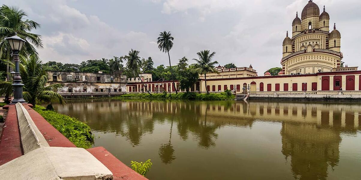 Kalkutta: Dakshineshwar oder Dakshineswar-Tempel - Kolkata | Secret World Trip Planner